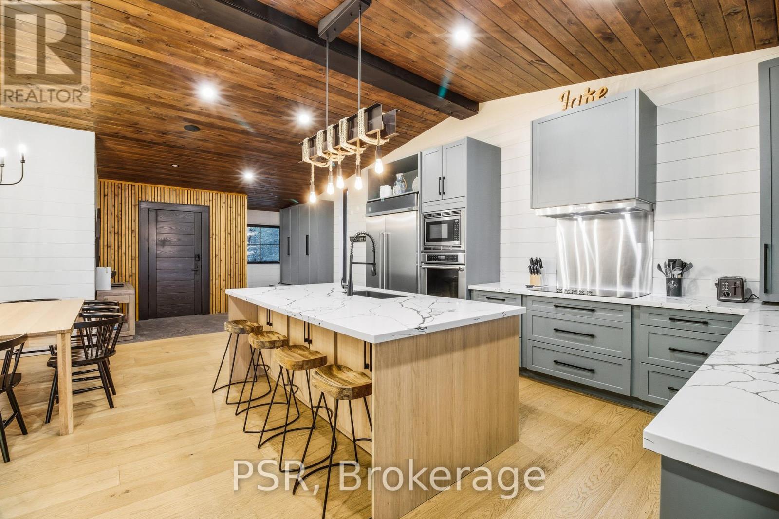 1069 White Eagle Road, Gravenhurst, Ontario  P0E 1G0 - Photo 16 - X12455602