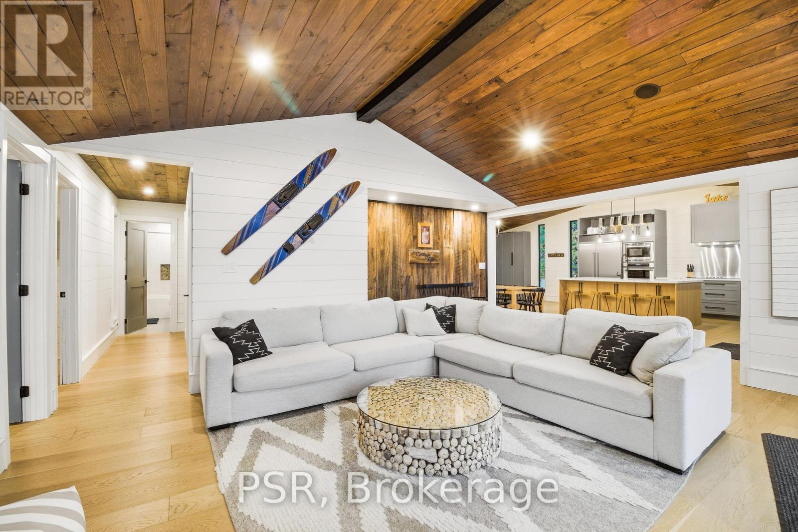 1069 White Eagle Road, Gravenhurst, Ontario  P0E 1G0 - Photo 23 - X12455602