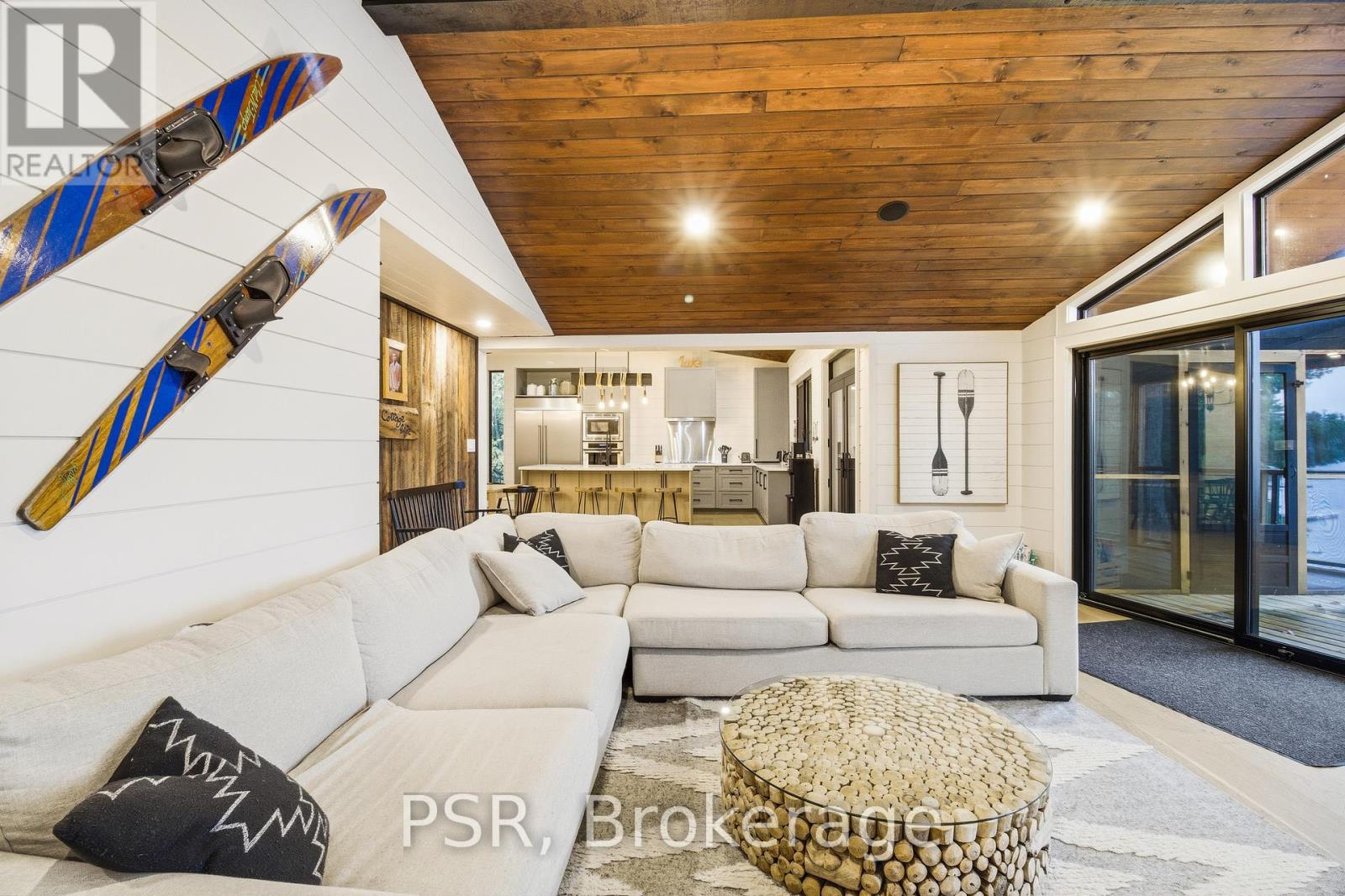 1069 White Eagle Road, Gravenhurst, Ontario  P0E 1G0 - Photo 24 - X12455602