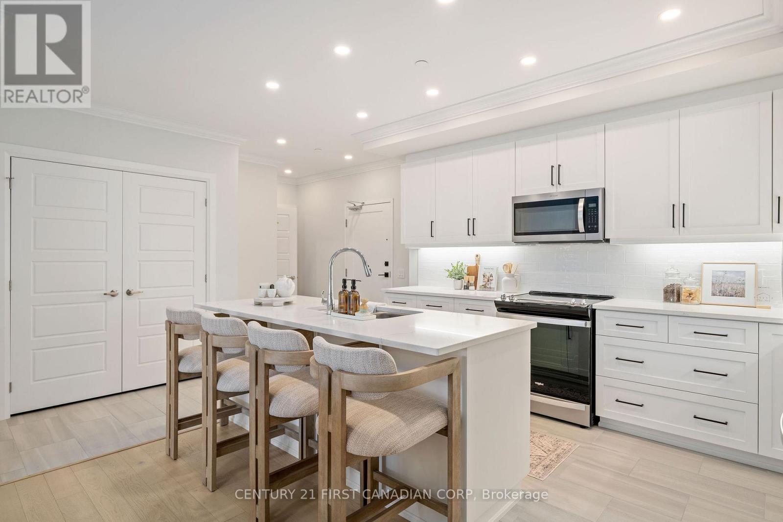 306 - 1560 Upper West Avenue, London South, Ontario  N6K 0M4 - Photo 3 - X12455584