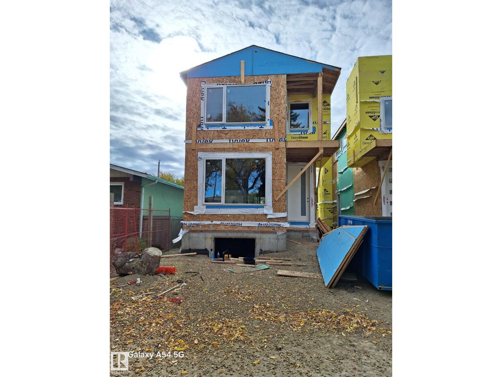 3605 112 AV NW, edmonton, Alberta