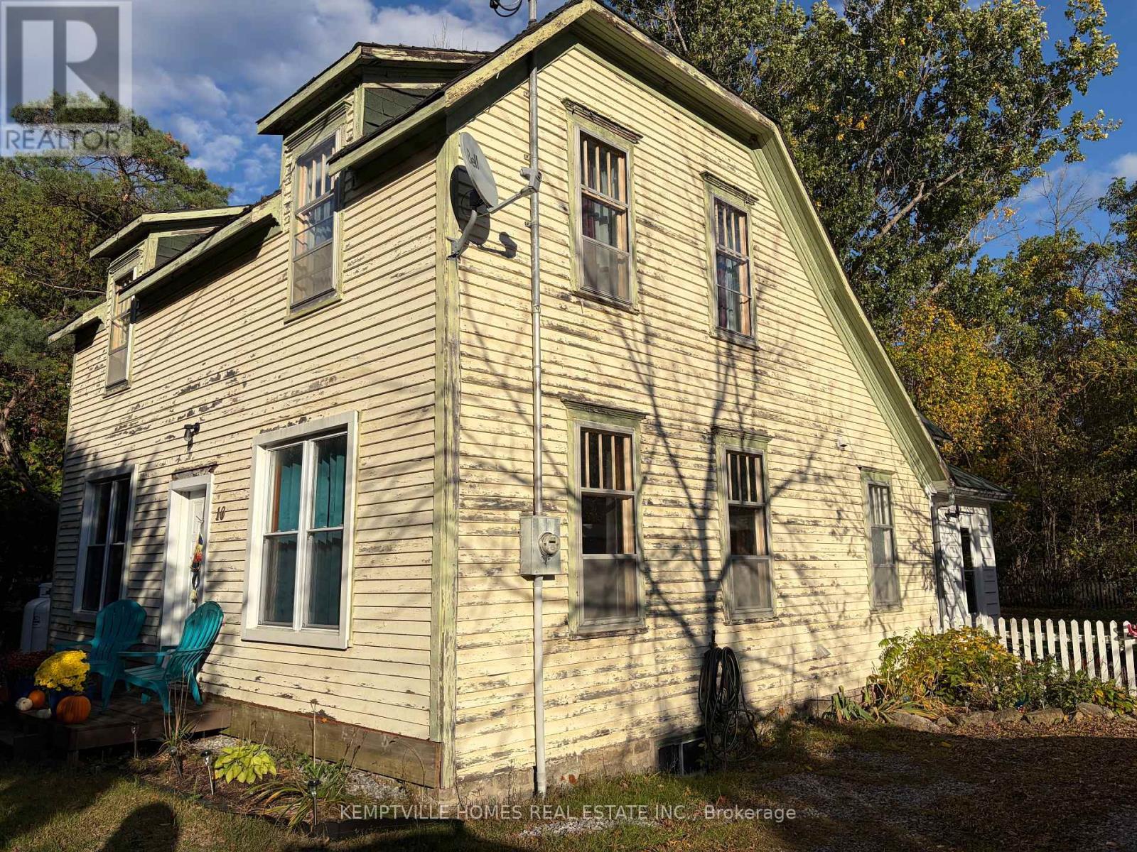 10 Bridge Street, North Grenville, Ontario  K0G 1S0 - Photo 1 - X12455612
