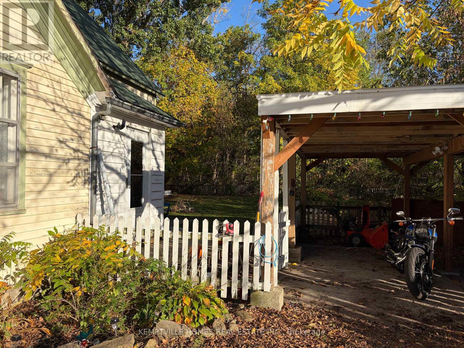 10 Bridge Street, North Grenville, Ontario  K0G 1S0 - Photo 10 - X12455612