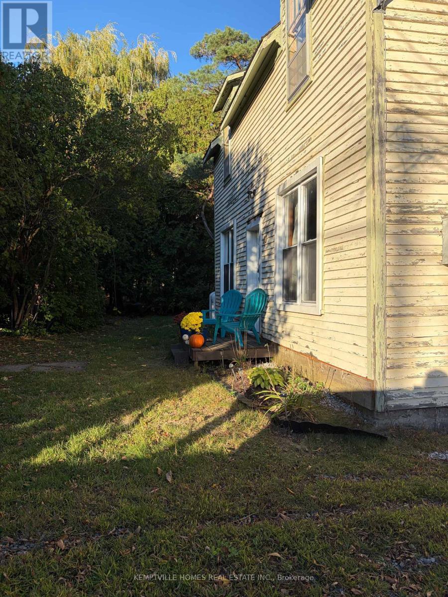 10 Bridge Street, North Grenville, Ontario  K0G 1S0 - Photo 11 - X12455612