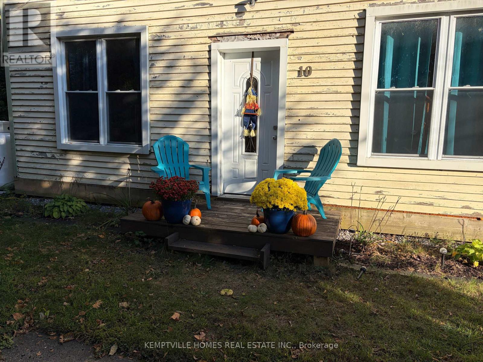 10 Bridge Street, North Grenville, Ontario  K0G 1S0 - Photo 2 - X12455612