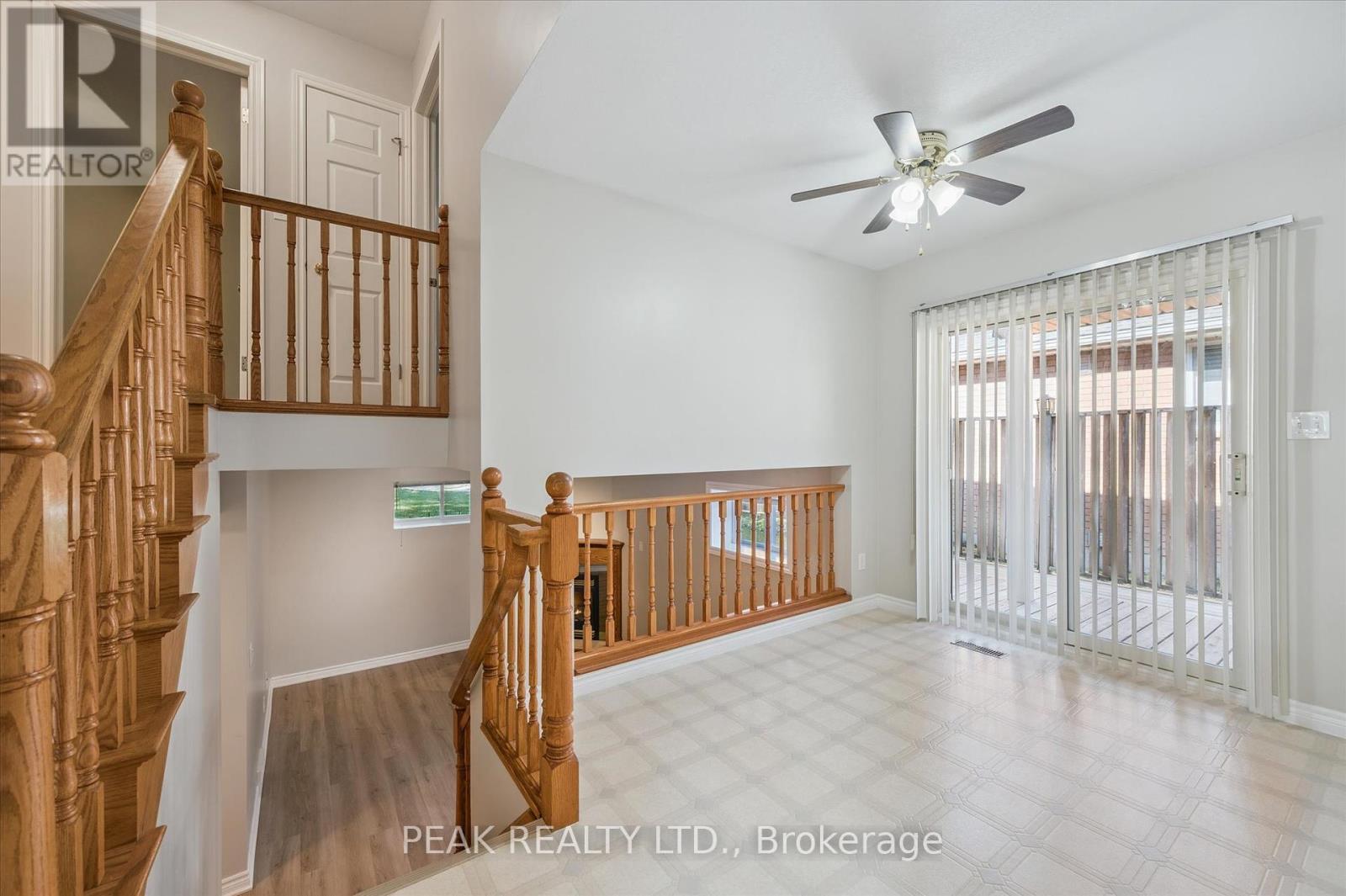 359 Westvale Drive, Waterloo, Ontario  N2T 2M6 - Photo 17 - X12455554