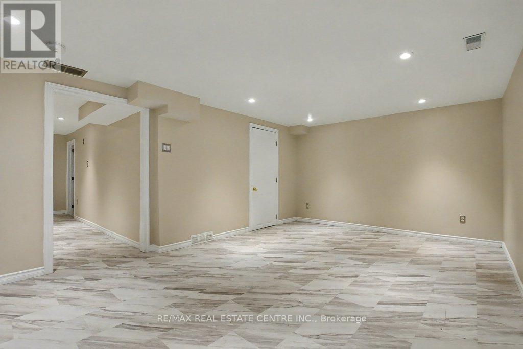 17 - 25 Upper Canada Drive, Kitchener, Ontario  N2P 1G2 - Photo 25 - X12455571