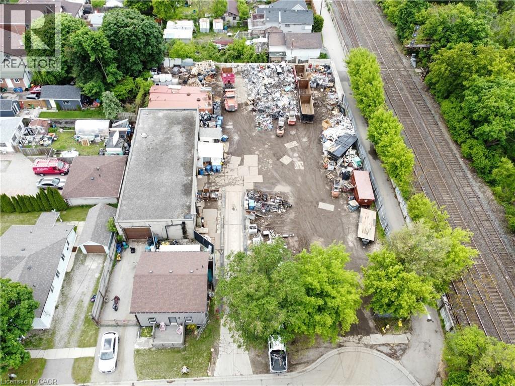 142 Charlotte Street, Brantford, Ontario  N3T 2X8 - Photo 7 - 40776437