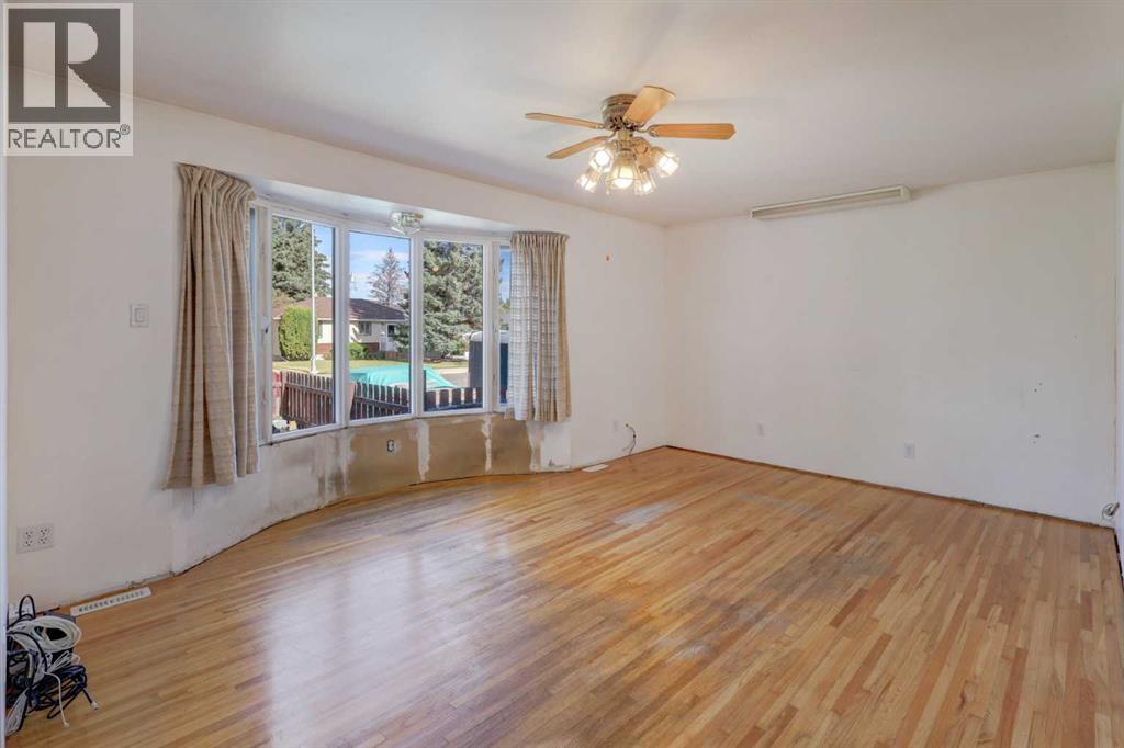 8127 43 Avenue Nw, Calgary, Alberta  T3B 1X8 - Photo 14 - A2259528