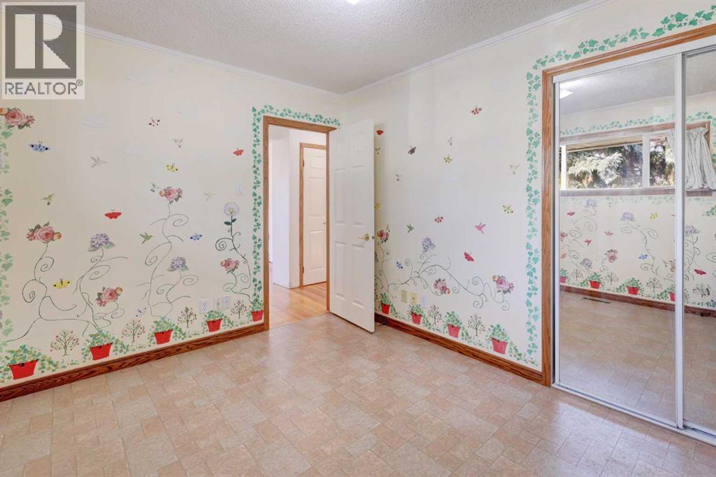 8127 43 Avenue Nw, Calgary, Alberta  T3B 1X8 - Photo 23 - A2259528