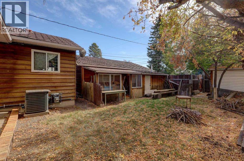 8127 43 Avenue Nw, Calgary, Alberta  T3B 1X8 - Photo 28 - A2259528