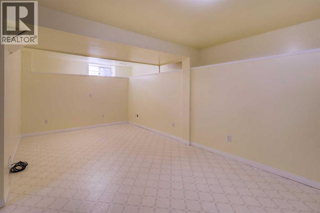 8127 43 Avenue Nw, Calgary, Alberta  T3B 1X8 - Photo 30 - A2259528
