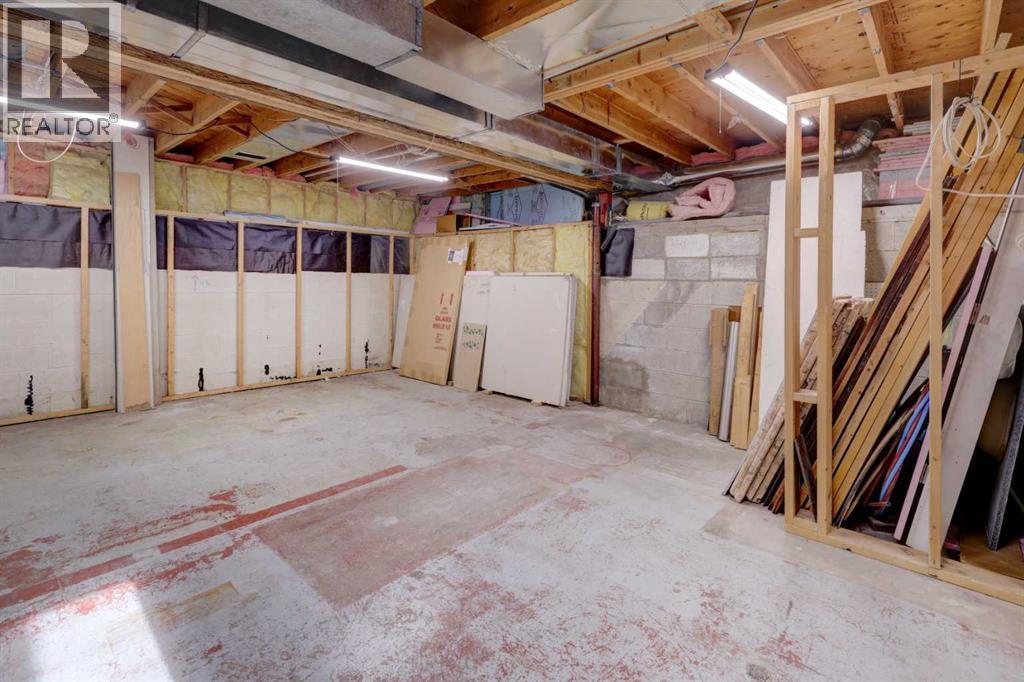 8127 43 Avenue Nw, Calgary, Alberta  T3B 1X8 - Photo 33 - A2259528