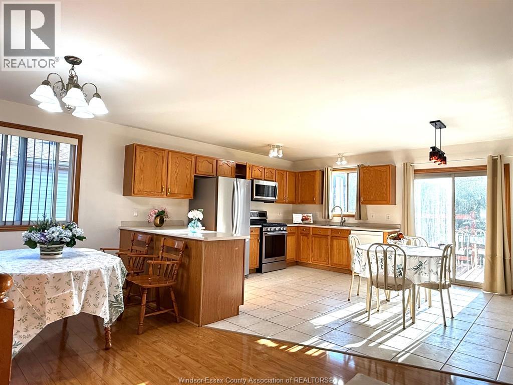 4135 Betts, Lasalle, Ontario  N9H 2N7 - Photo 10 - 25023180