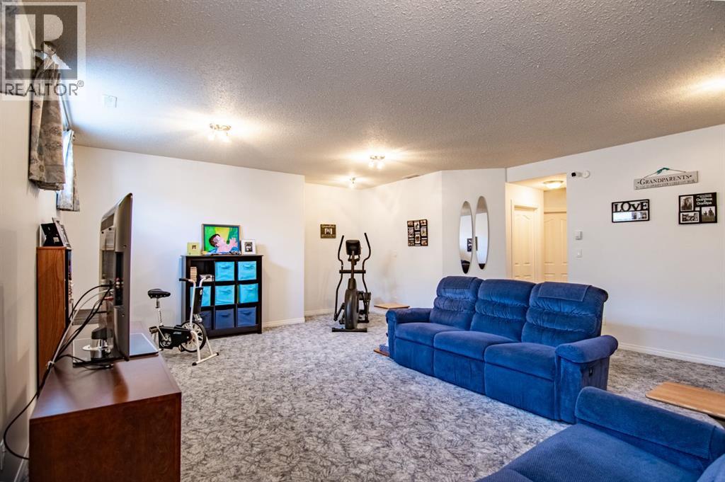 8 Oswald Close, Red Deer, Alberta  T4R 5E2 - Photo 47 - A2260856