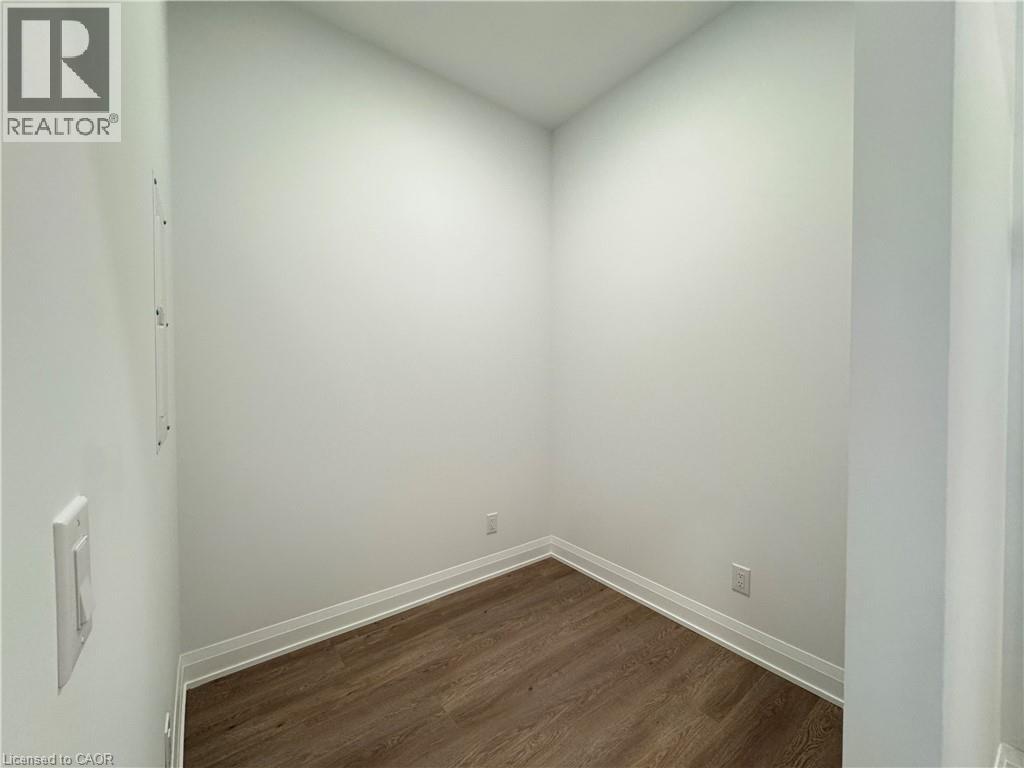 3250 Carding Mill Trail Unit# 111, Oakville, Ontario  L6M 1L3 - Photo 6 - 40777974
