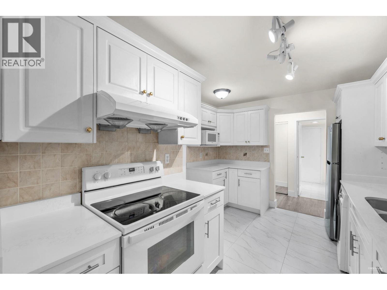 104 8880 NO. 1 ROAD, Richmond, British Columbia
