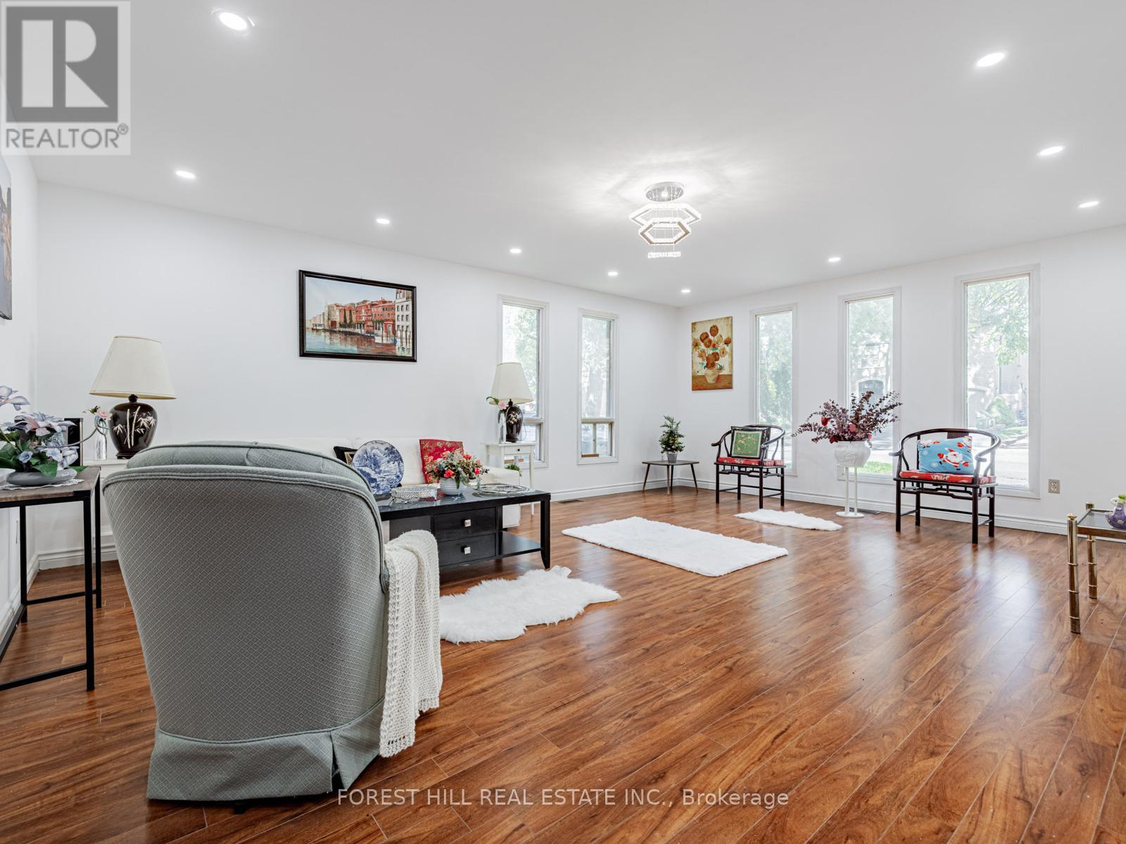309 Hillcrest Avenue, Toronto, Ontario  M2N 3P5 - Photo 17 - C12453977