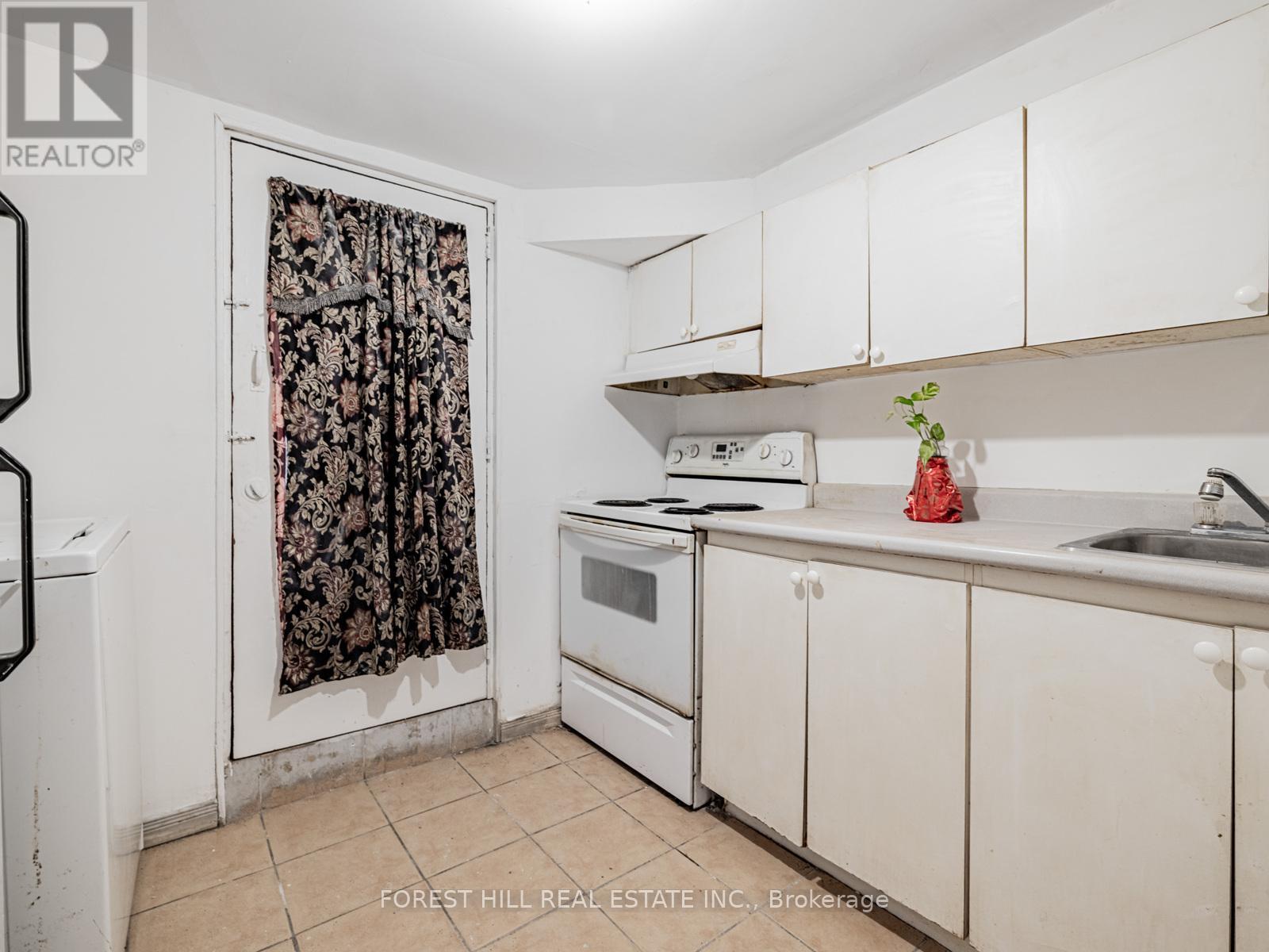 309 Hillcrest Avenue, Toronto, Ontario  M2N 3P5 - Photo 37 - C12453977