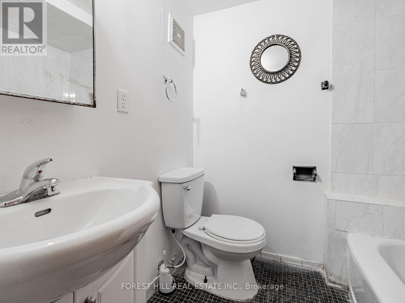 309 Hillcrest Avenue, Toronto, Ontario  M2N 3P5 - Photo 41 - C12453977