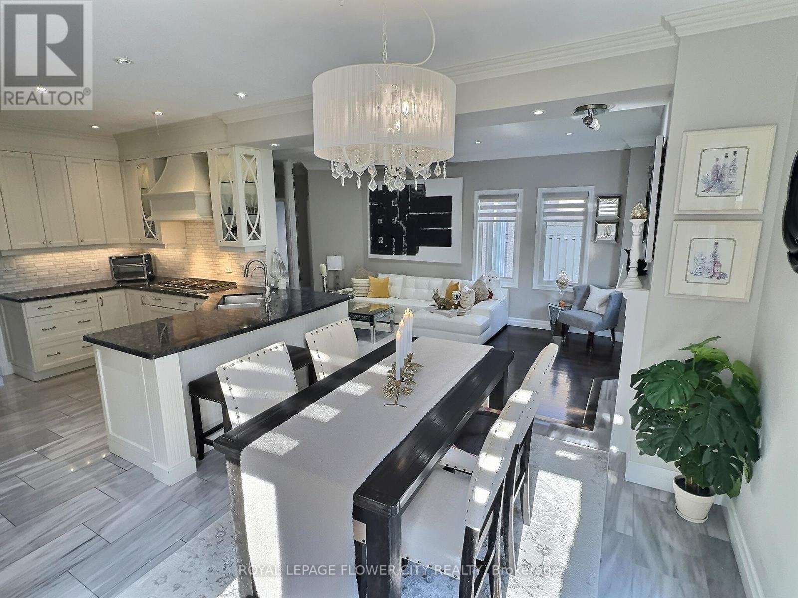 70 Colonel Bertram Road, Brampton, Ontario  L6Z 4T6 - Photo 12 - W12455417