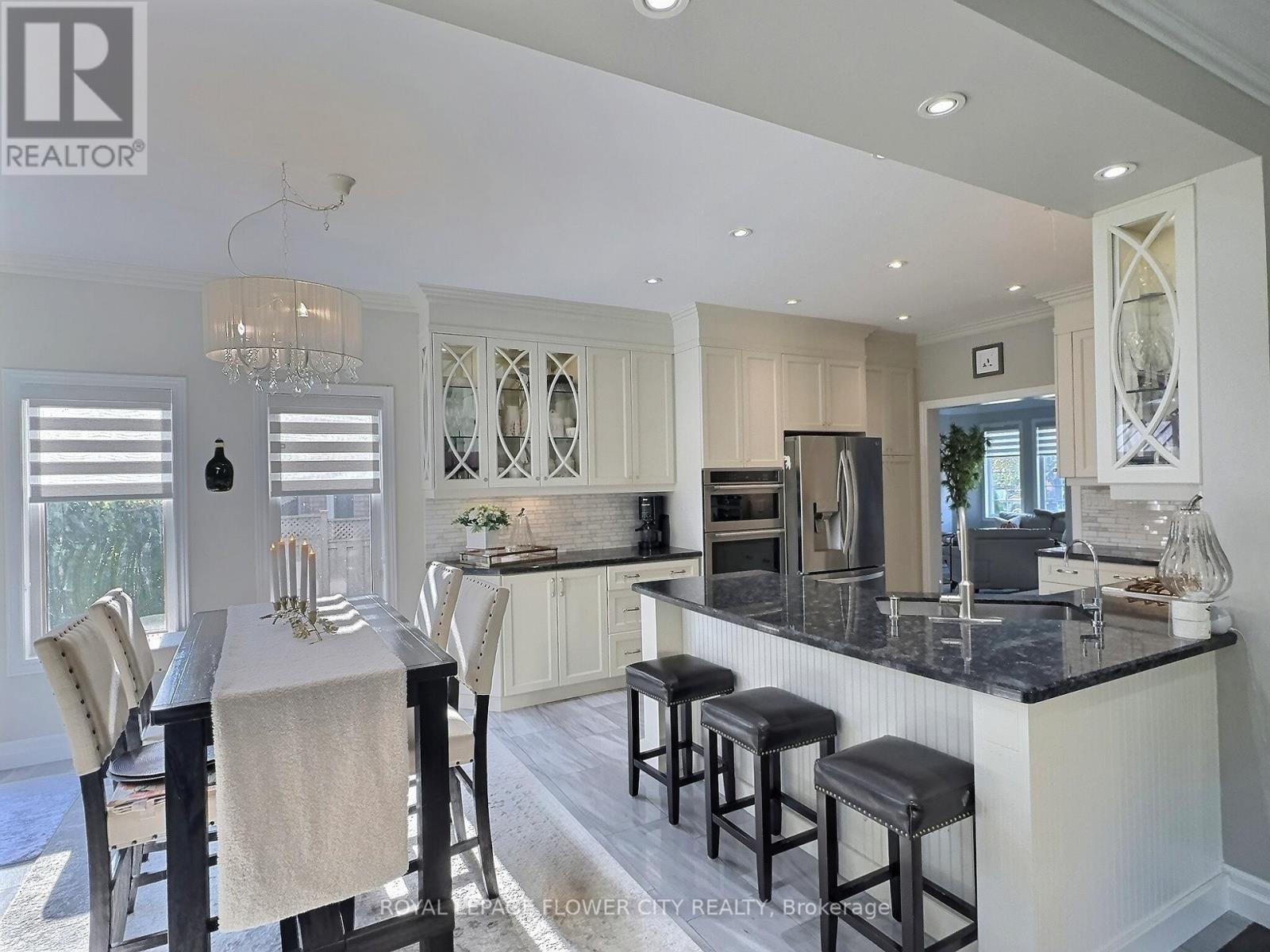 70 Colonel Bertram Road, Brampton, Ontario  L6Z 4T6 - Photo 15 - W12455417