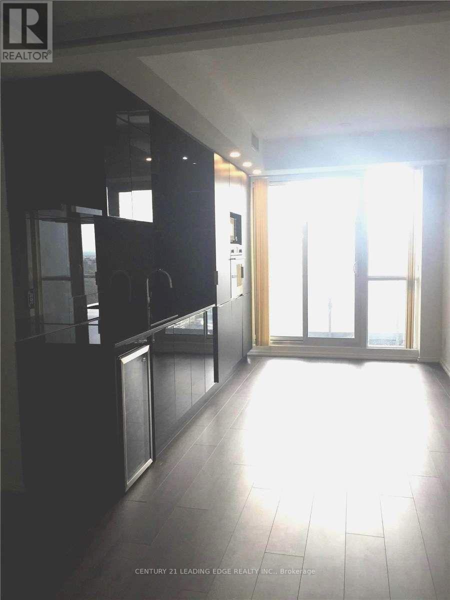 5213 - 70 Temperance Street, Toronto, Ontario  M5B 0B1 - Photo 3 - C12455581