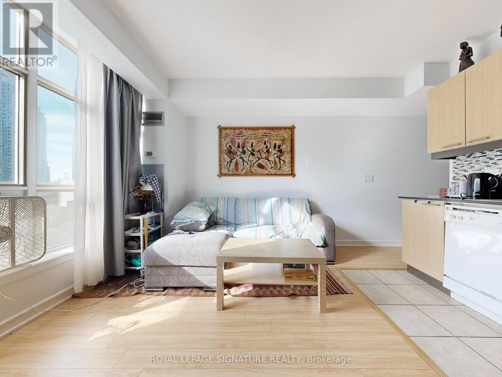 525 - 36 Blue Jays Way, Toronto, Ontario  M5V 3T3 - Photo 14 - C12455606
