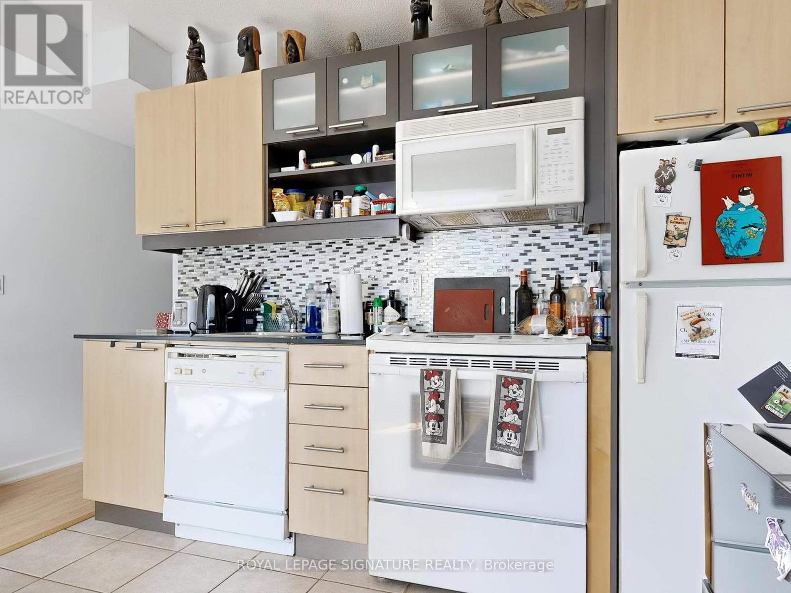 525 - 36 Blue Jays Way, Toronto, Ontario  M5V 3T3 - Photo 16 - C12455606