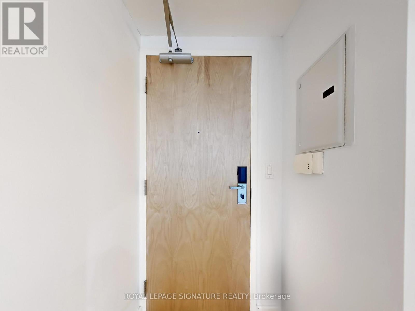 525 - 36 Blue Jays Way, Toronto, Ontario  M5V 3T3 - Photo 22 - C12455606