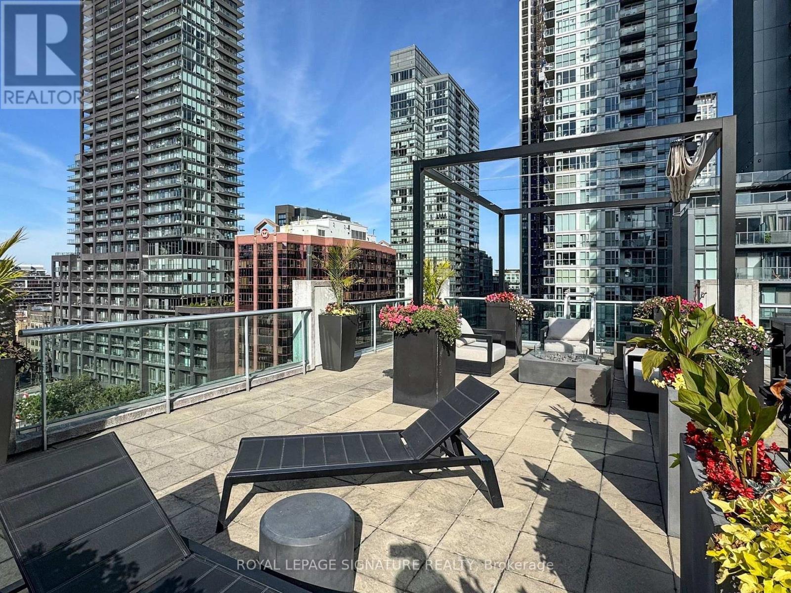 525 - 36 Blue Jays Way, Toronto, Ontario  M5V 3T3 - Photo 25 - C12455606