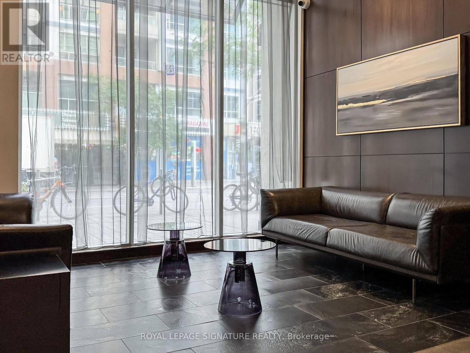 525 - 36 Blue Jays Way, Toronto, Ontario  M5V 3T3 - Photo 8 - C12455606