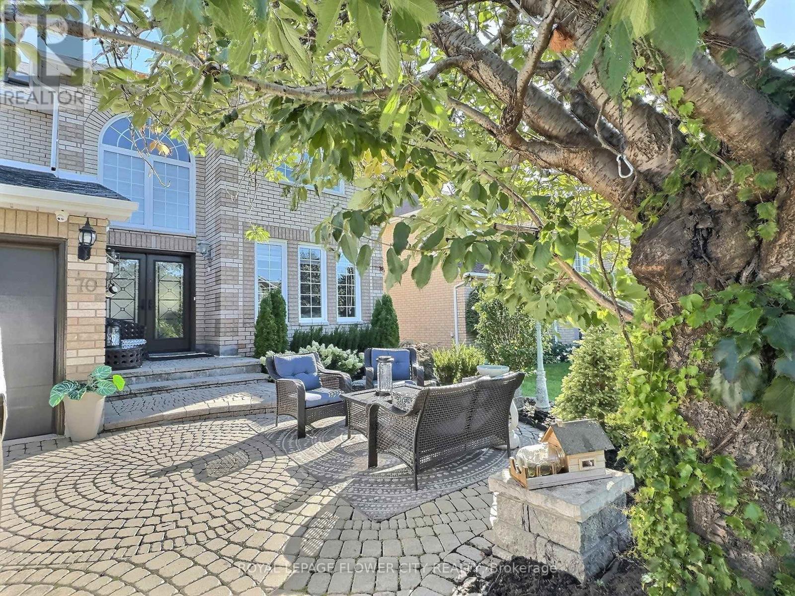 70 Colonel Bertram Road, Brampton, Ontario  L6Z 4T6 - Photo 3 - W12455417
