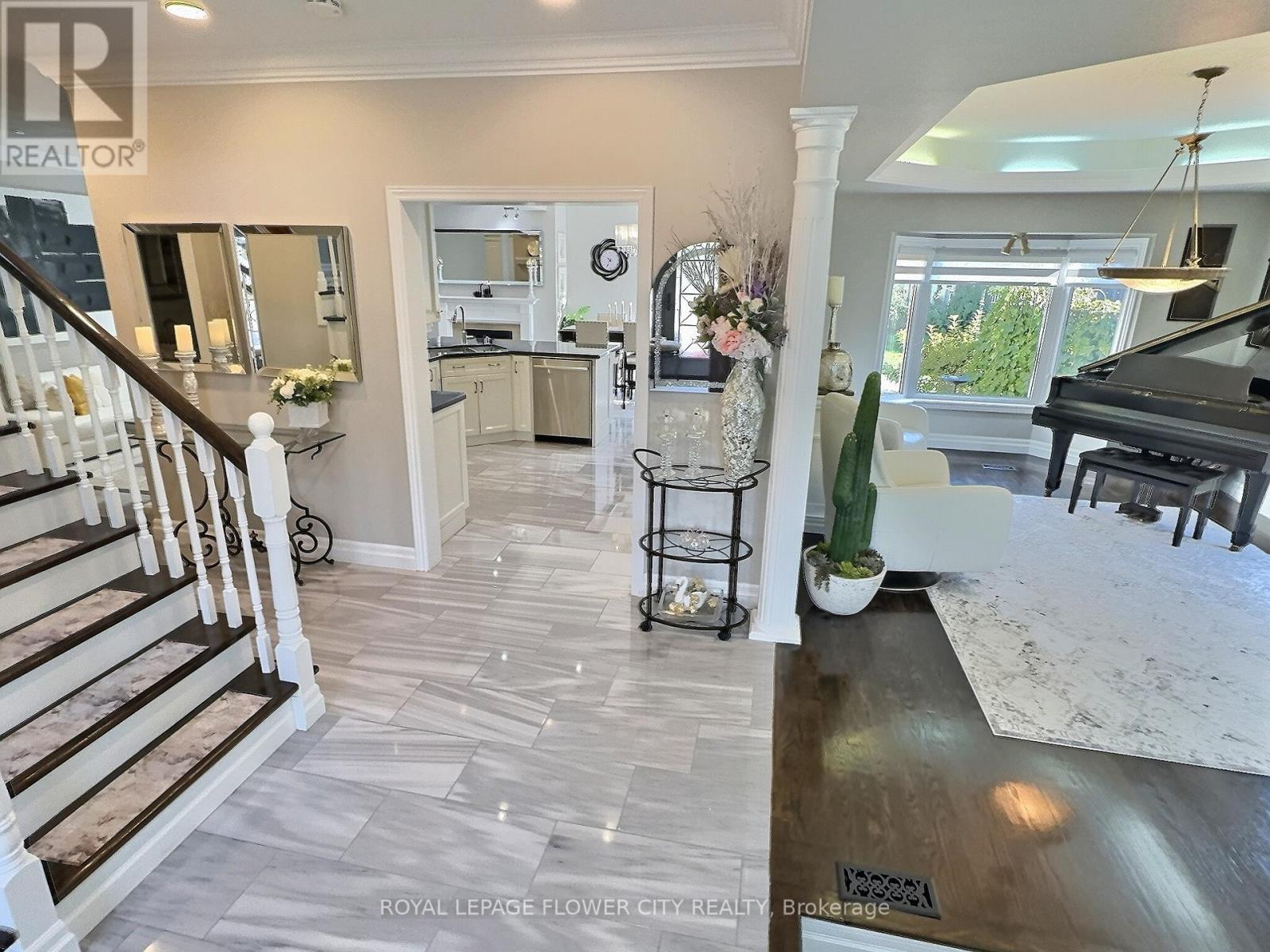 70 Colonel Bertram Road, Brampton, Ontario  L6Z 4T6 - Photo 6 - W12455417