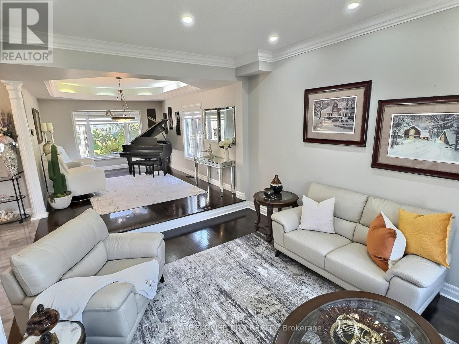 70 Colonel Bertram Road, Brampton, Ontario  L6Z 4T6 - Photo 8 - W12455417