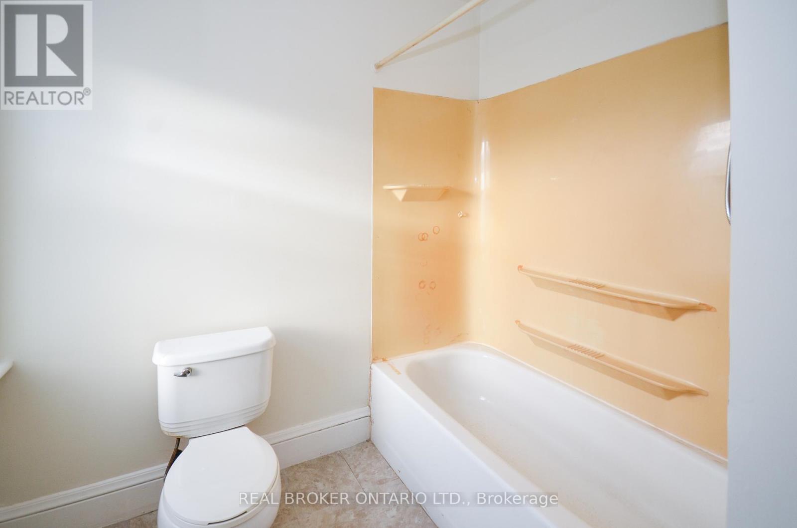463 Lorne Street, Greater Sudbury (Sudbury), Ontario  P3C 4R3 - Photo 10 - X12410894