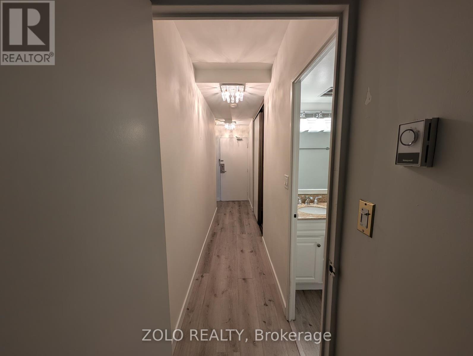 1801 - 5 Massey Square, Toronto, Ontario  M4C 5L6 - Photo 13 - E12455586