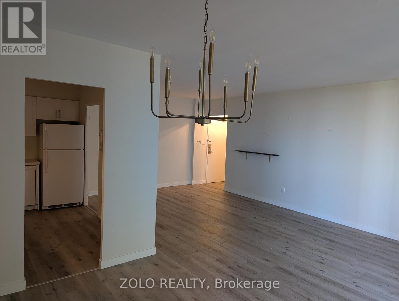 1801 - 5 Massey Square, Toronto, Ontario  M4C 5L6 - Photo 8 - E12455586
