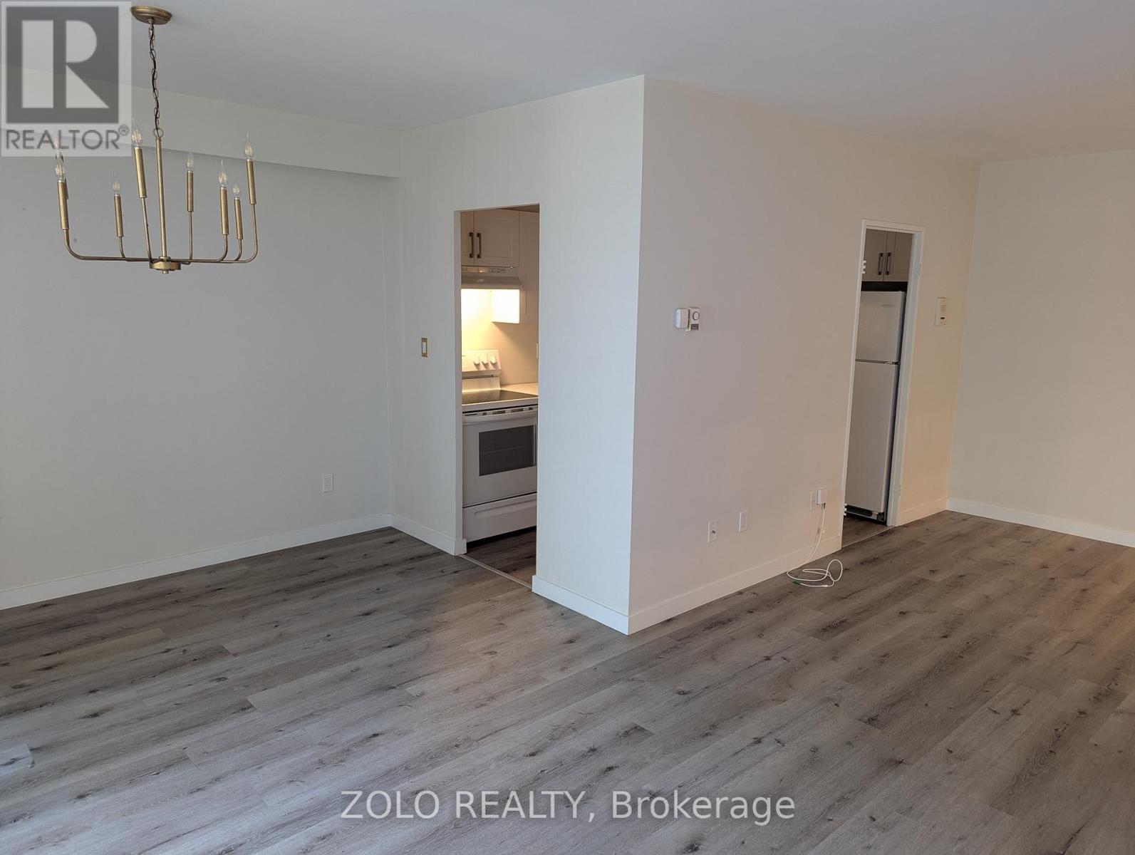 1801 - 5 Massey Square, Toronto, Ontario  M4C 5L6 - Photo 9 - E12455586