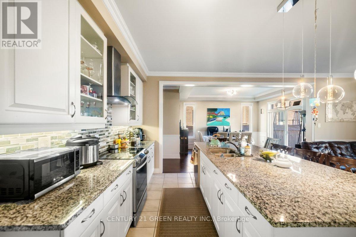 9 Coates Of Arms Lane Ne, Ajax, Ontario  L1T 3S2 - Photo 13 - E12455597