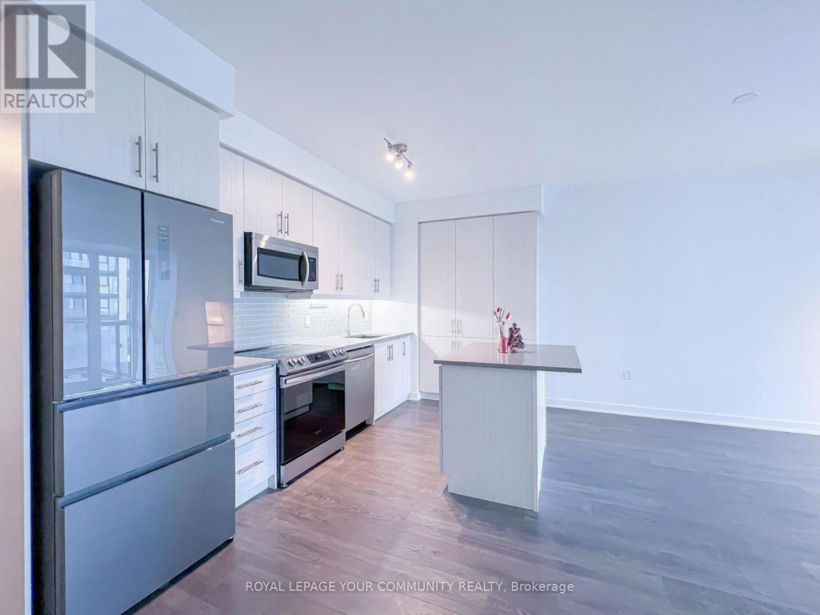 1501 - 75 Oneida Crescent, Richmond Hill, Ontario  L4B 0B1 - Photo 4 - N12455605