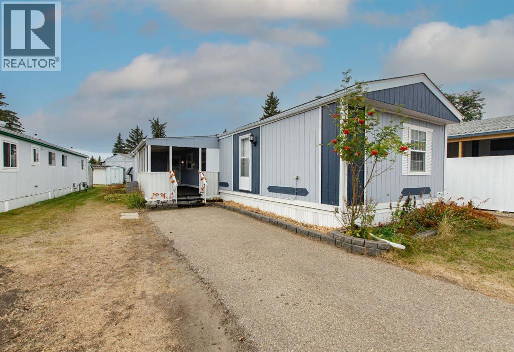 43 Parkside Drive, Red Deer, Alberta  T4P 1K1 - Photo 1 - A2262823