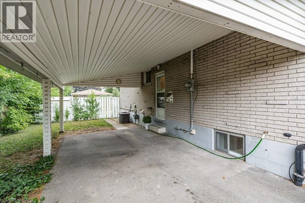 25 Greeningdon Drive, Hamilton, Ontario  L9A 3A8 - Photo 2 - 40749097