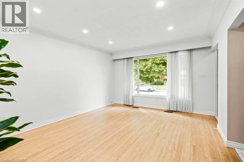 25 Greeningdon Drive, Hamilton, Ontario  L9A 3A8 - Photo 3 - 40749097