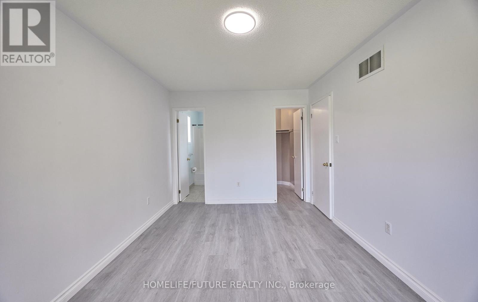 6 Pickett Crescent, Barrie, Ontario  L4N 8B8 - Photo 19 - S12455613