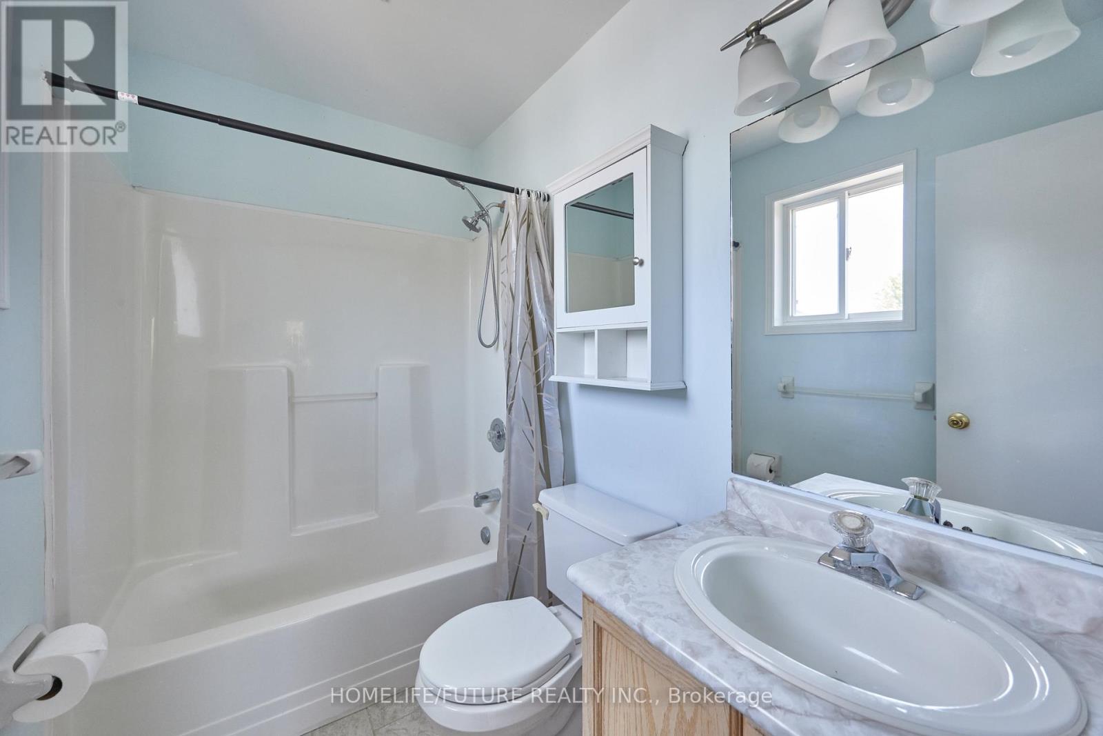 6 Pickett Crescent, Barrie, Ontario  L4N 8B8 - Photo 20 - S12455613