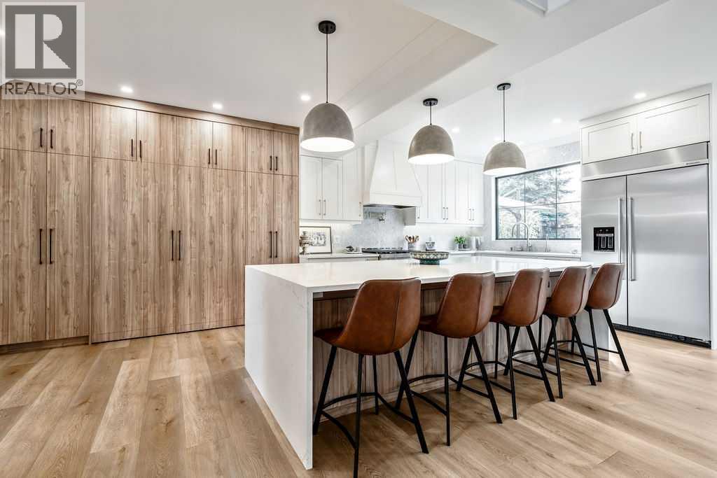 311 Simcrest Heights Sw, Calgary, Alberta  T3H 4K2 - Photo 10 - A2263261
