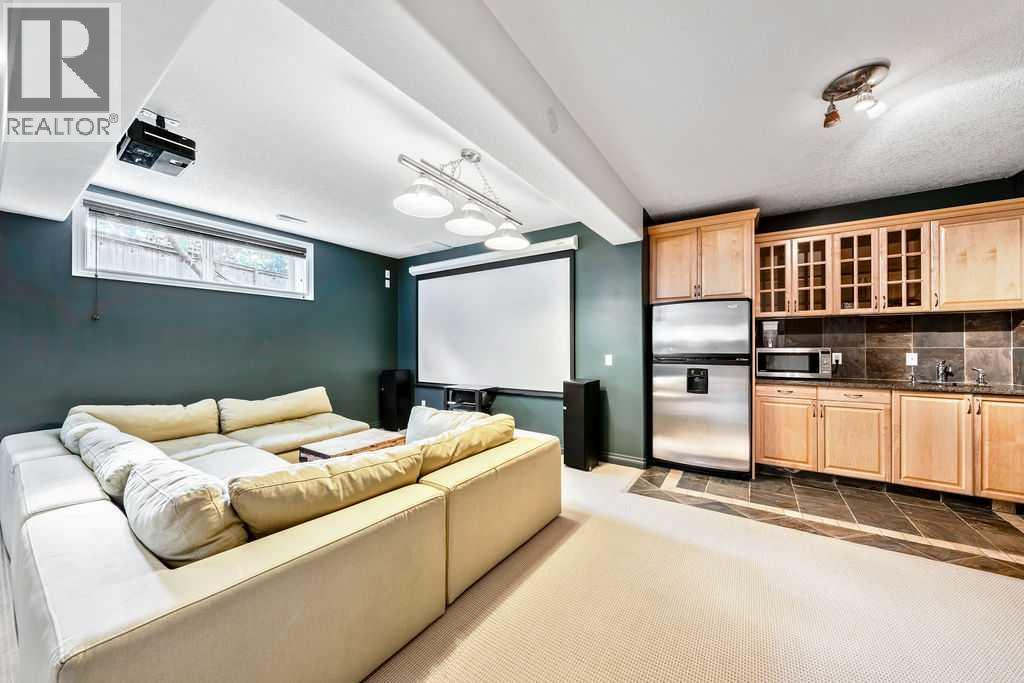 311 Simcrest Heights Sw, Calgary, Alberta  T3H 4K2 - Photo 39 - A2263261