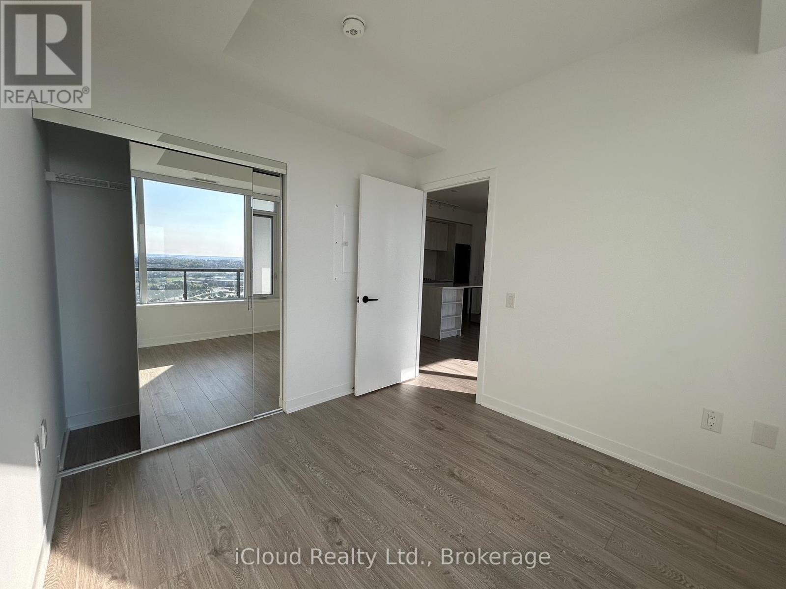 1908 - 2495 Eglinton Avenue W, Mississauga, Ontario  L5M 2V8 - Photo 9 - W12455590