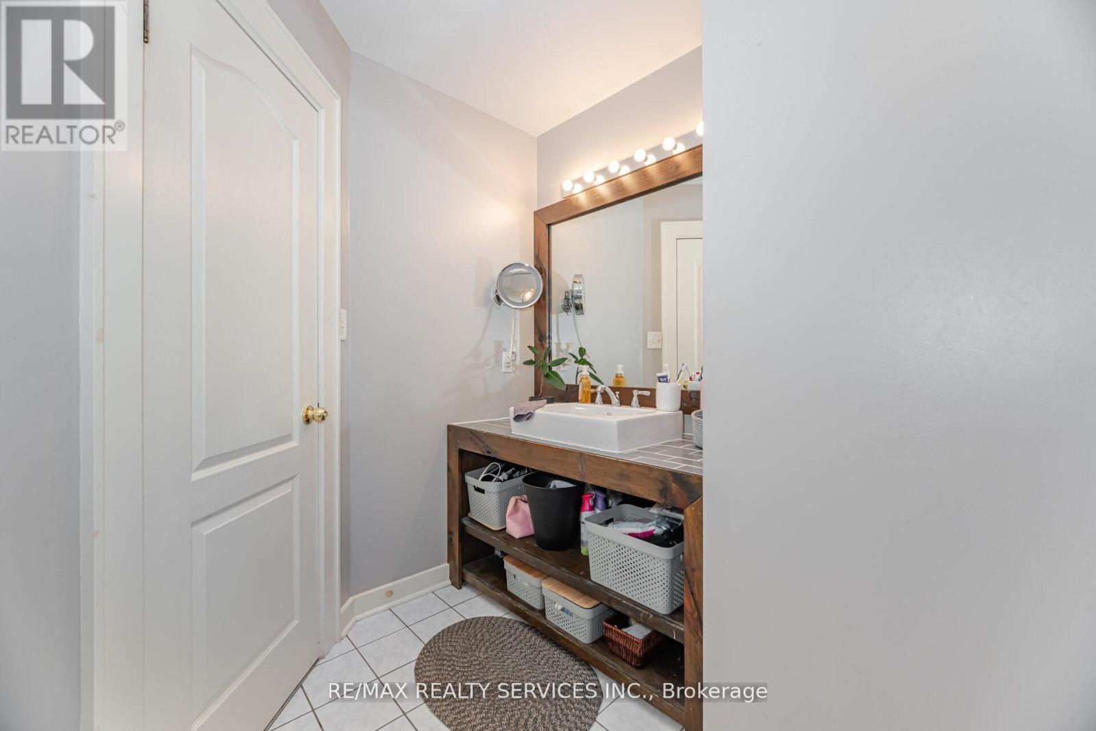 10 Deer Creek Place, Brampton, Ontario  L6Z 4T5 - Photo 31 - W12455593